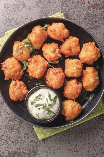 CRNOGORSKE PRIGANICE SUPER IDU UZ KAJMAK I PRŠUTU A zbog 1 sastojka nisu masne