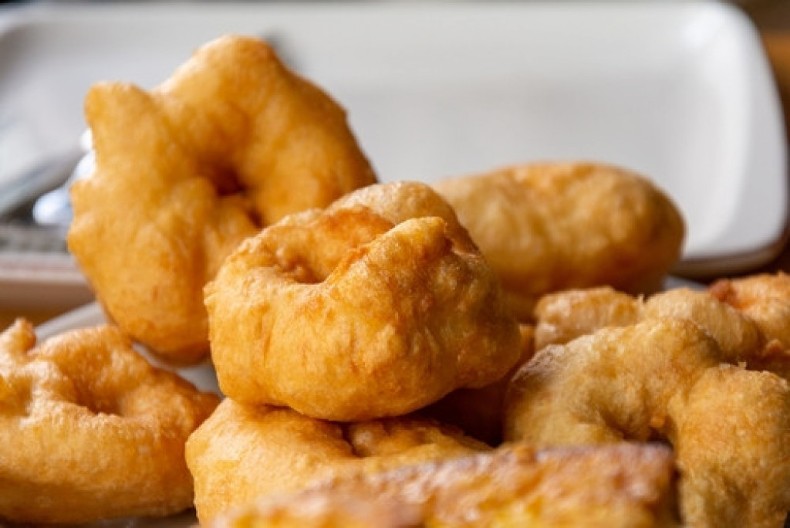 POSNI UŠTIPCI SE SMAŽU U TRENU Isti kao oni bakini, brzi i vazdušasti