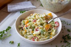 KINESKA SALATA NADMAŠILA RUSKU I MIMOZU A svakim zalogajem tera vodu na usta