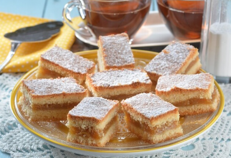 POSNA LENJA PITA SA JABUKAMA Ista kao ona iz bakine kuhinje, polizaćete i tanjir